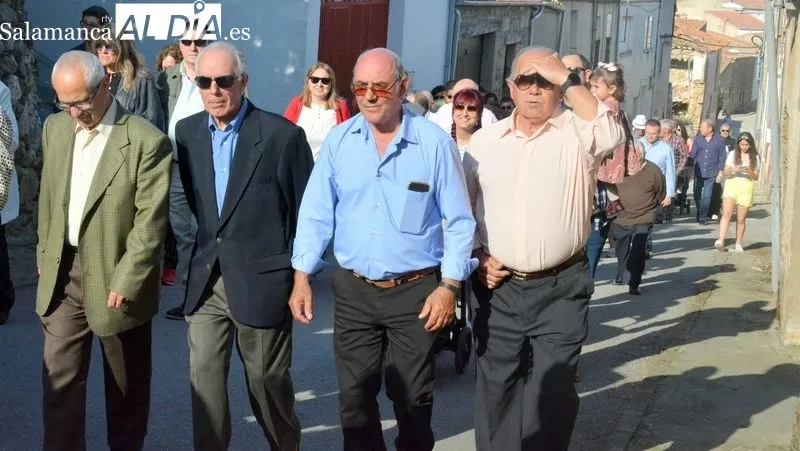 La imagen del Cristo de la Misericordia fue llevada en procesión hasta su ermita