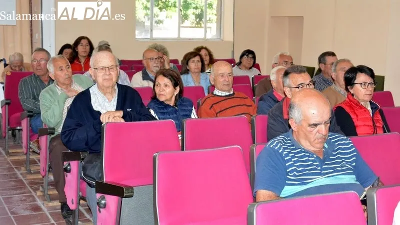 La charla sobre sanidad estaba promovida por el PSOE de Lumbrales