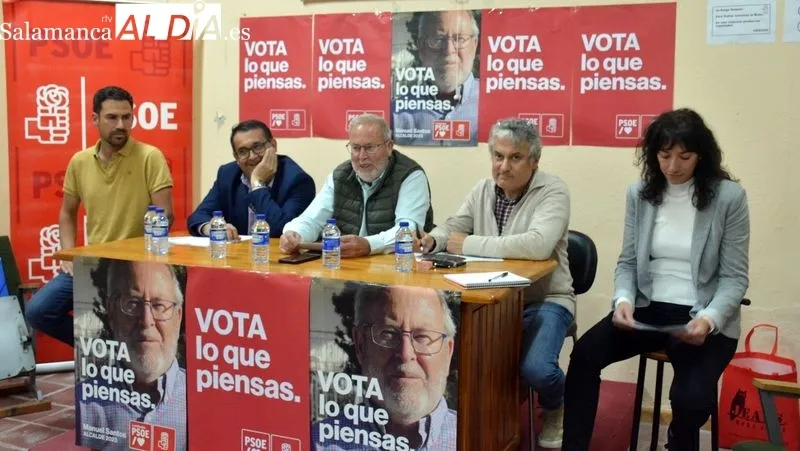 Foto 2 - El PSOE pide el voto para que "Lumbrales vaya a m&aacute;s" en la pr&oacute;xima legislatura