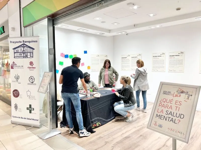 Día del Orgullo Loco en el Centro Comercial El Tormes