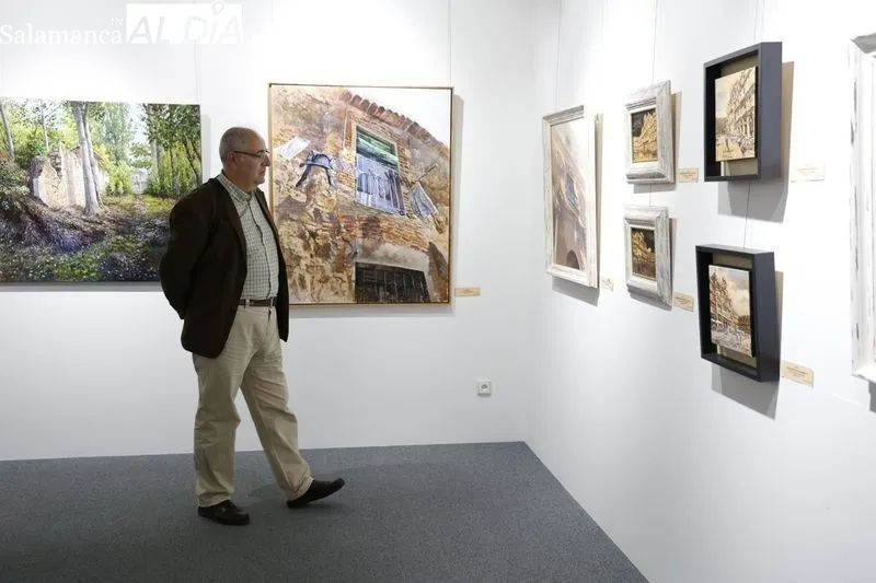 Exposición en el Casino de Salamanca del artista Francisco Medina. Foto de David Sañudo