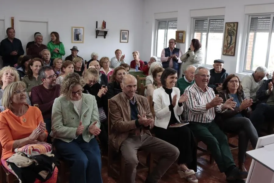 Foto 7 - Elena Rengel se fija &ldquo;3 retos&rdquo; como candidata a la Alcald&iacute;a de Fuentes de O&ntilde;oro por el PSOE