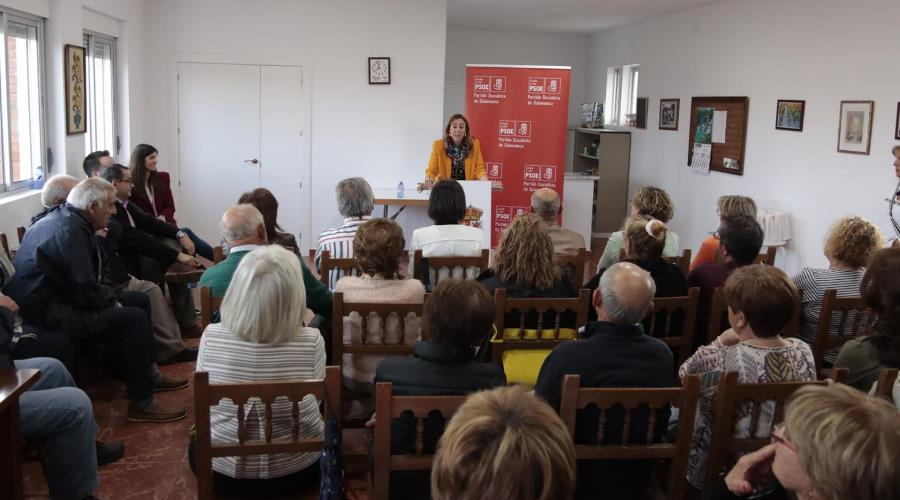 Foto 4 - Elena Rengel se fija “3 retos” como candidata a la Alcaldía de Fuentes de Oñoro por el PSOE