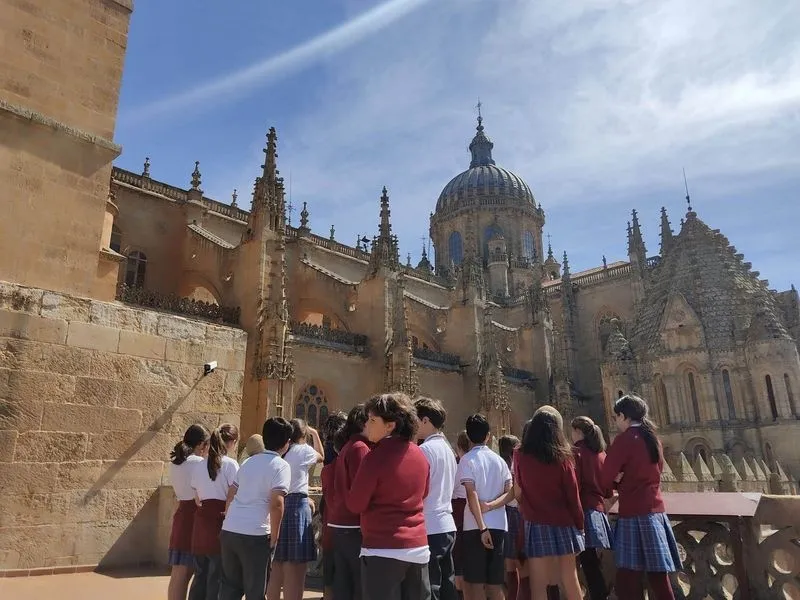 Foto 7 - Los alumnos del colegio San Juan Bosco visitan las torres medievales de la Catedral  
