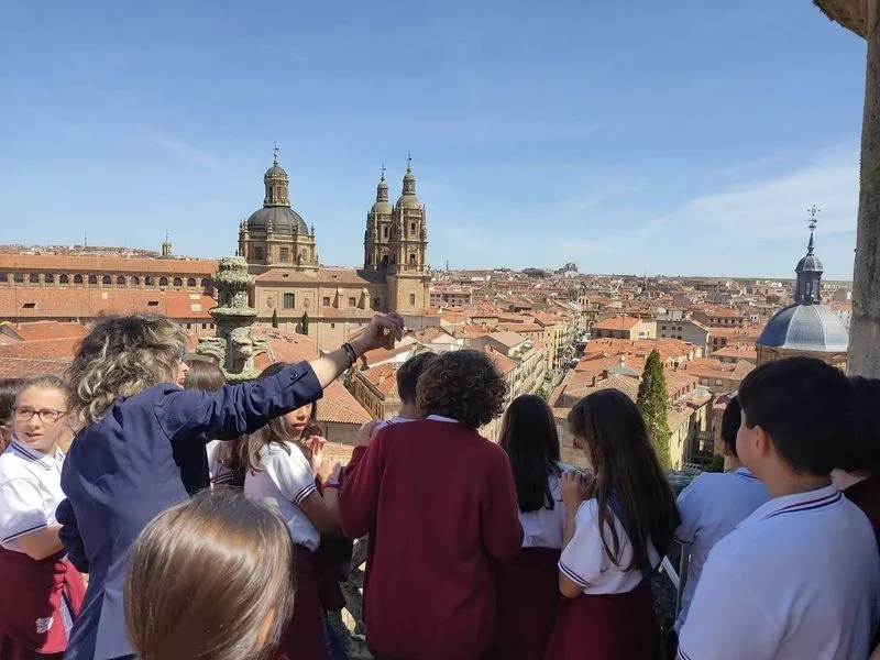 Foto 4 - Los alumnos del colegio San Juan Bosco visitan las torres medievales de la Catedral  