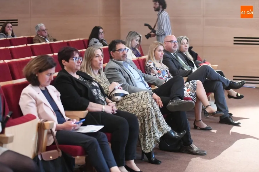 Foto 4 - Mir&oacute;briga y Fuentes de O&ntilde;oro participan en Vilar Formoso en un Encuentro de Cooperaci&oacute;n