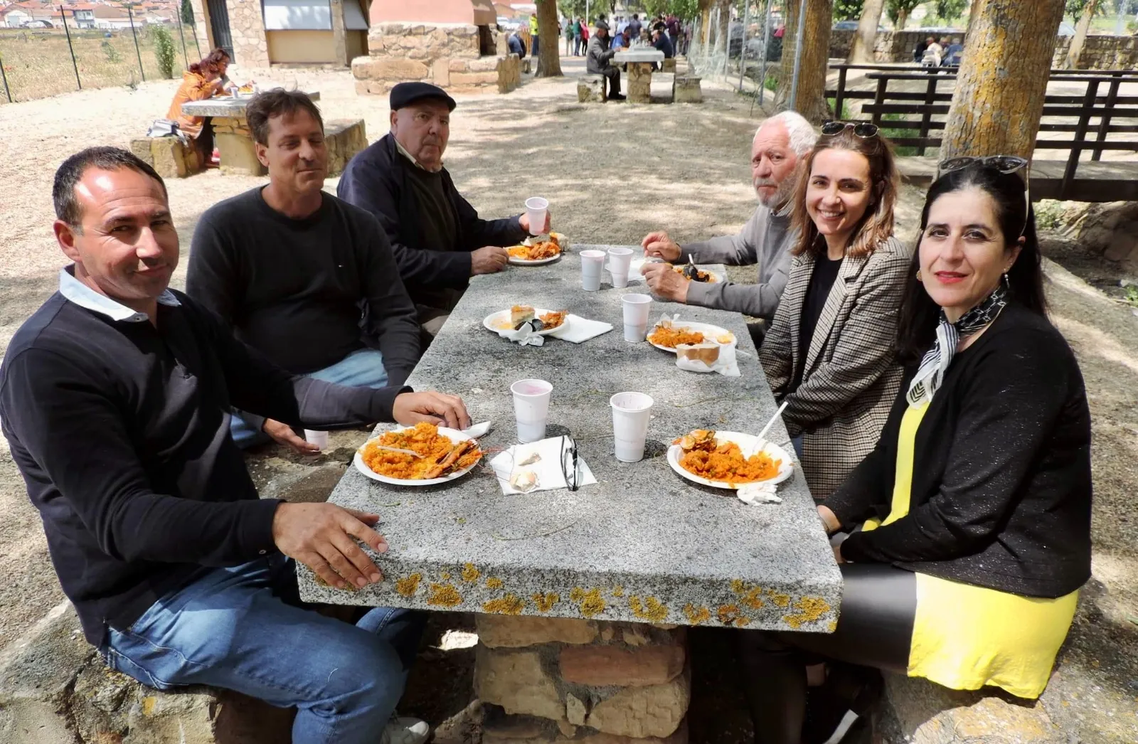 Aldearrubia celebraba este lunes a San Isidro con misa, procesión y paellada