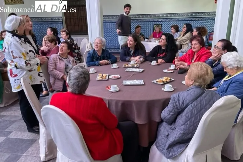 Encarnación Pérez participaba en un encuentro con mujeres organizado por el PSOE