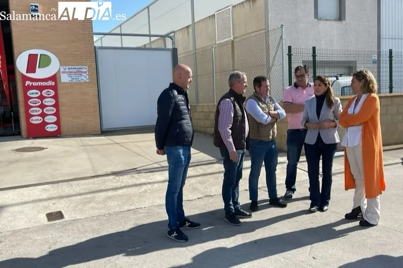 La portavoz de Agricultura del Grupo del Partido Popular en el Congreso, Milagros Marcos, visitaba Peñaranda junto a Eva López