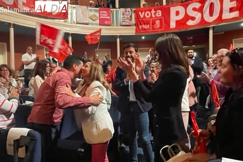 El Teatro Calderón acogía el gran mitin de campaña del PSOE junto a la Ministra de Justicia Pilar Llop