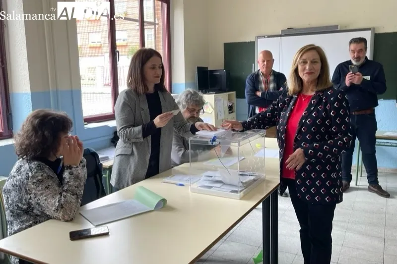 Los cuatro candidatos peñarandinos han votado en la mañana de este domingo 