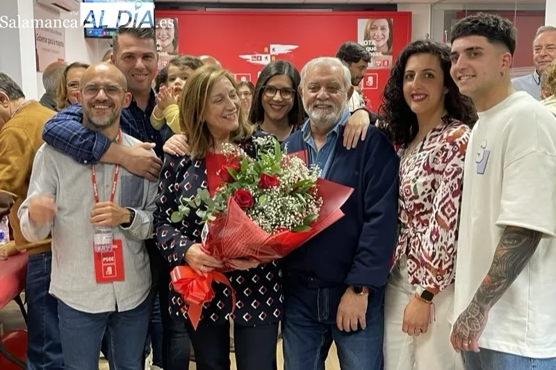 Foto 3 - Carmen &Aacute;vila revalida la alcald&iacute;a de Pe&ntilde;aranda tras la victoria sin mayor&iacute;a del PSOE 