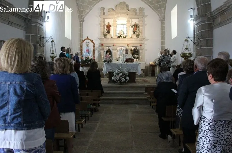 La familia Carreto Martín ejercía este año la mayordomía de Nuestra Señora la Virgen del Castillo en Vilvestre