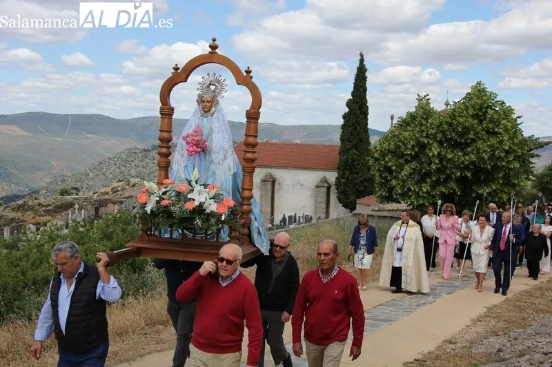 La familia Carreto Martín ejercía este año la mayordomía de Nuestra Señora la Virgen del Castillo en Vilvestre