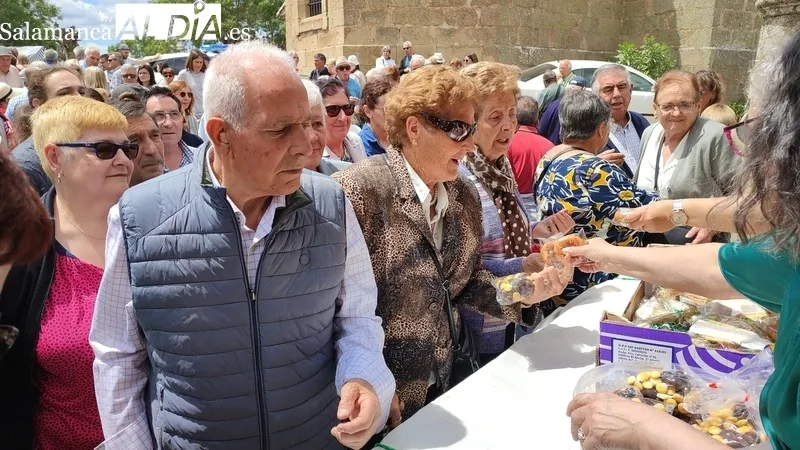 Fiesta de la Virgen 'chica' en Pereña de la Ribera / CORRAL 