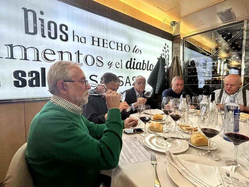 Nueva cata de la Asociación Cata Añada en el Restaurante Hispania 20 / FOTOS: JAVIER BRAGADO