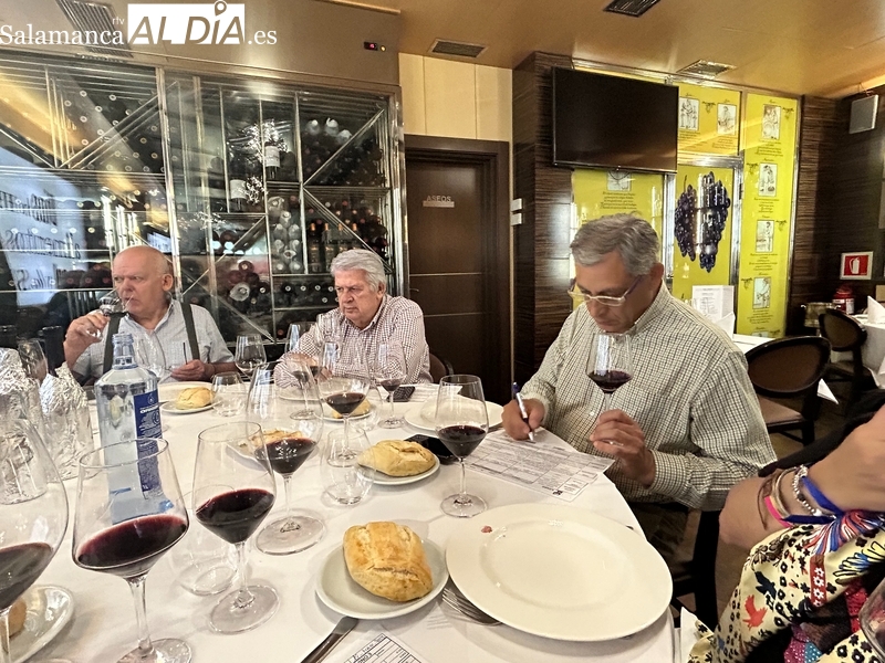 Cata de Otazu Premium Cuvée 2019 por la Asociación Cata Añada / FOTOS: JAVIER BRAGADO  