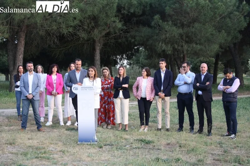 Foto 3 - El PP de Pe&ntilde;aranda presenta una candidatura "que pide confianza a los vecinos" en un acto oficial en el parque El Inestal