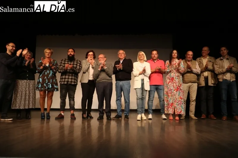 Acto del PSOE en Vitigudino con la participación  en vídeo del secretario de Estado de Telecomunicaciones, Matías González / CORRAL   