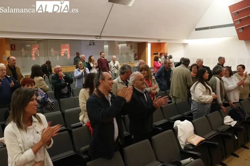 Acto del PSOE en Vitigudino con la participación  en vídeo del secretario de Estado de Telecomunicaciones, Matías González / CORRAL   