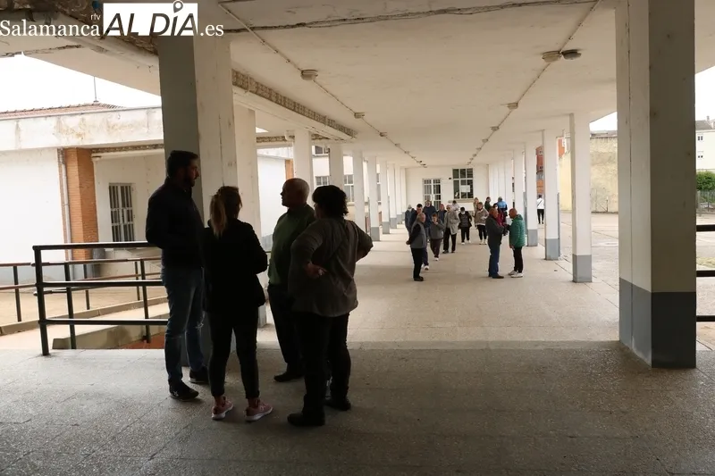 A las 11.30 horas el dato de participación en Vitigudino se situaba en el 11% / CORRAL