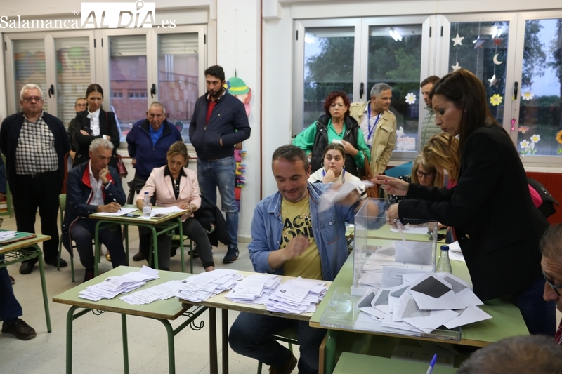 La reclamación de Cs a la Junta Electoral de un voto dado en principio nulo deja el resultado en el aire en Vitigudino /
