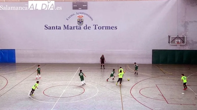 Foto 8 - El equipo benjam&iacute;n del colegio Liminares se proclama Campe&oacute;n del 'Torneo Primavera Diputaci&oacute;n de Salamancal'