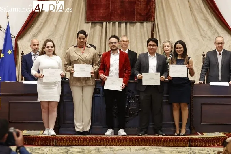 Entrega en el Paraninfo de la USAL de las Becas Universidad de Salamanca-Santander. Foto de David Sañudo