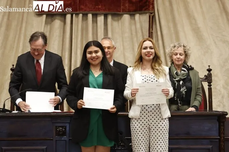 Entrega en el Paraninfo de la USAL de las Becas Universidad de Salamanca-Santander. Foto de David Sañudo