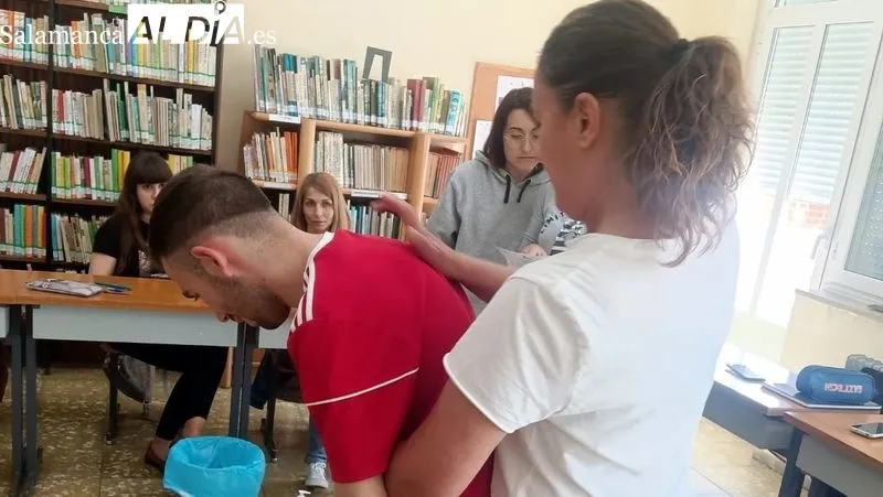 El alumnado del AFE sigue su formación en las aulas del centro cultural de Lumbrales