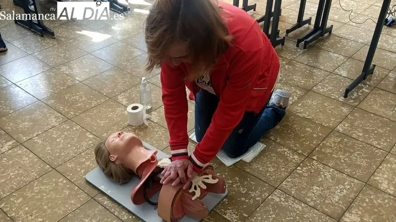El alumnado del AFE sigue su formación en las aulas del centro cultural de Lumbrales