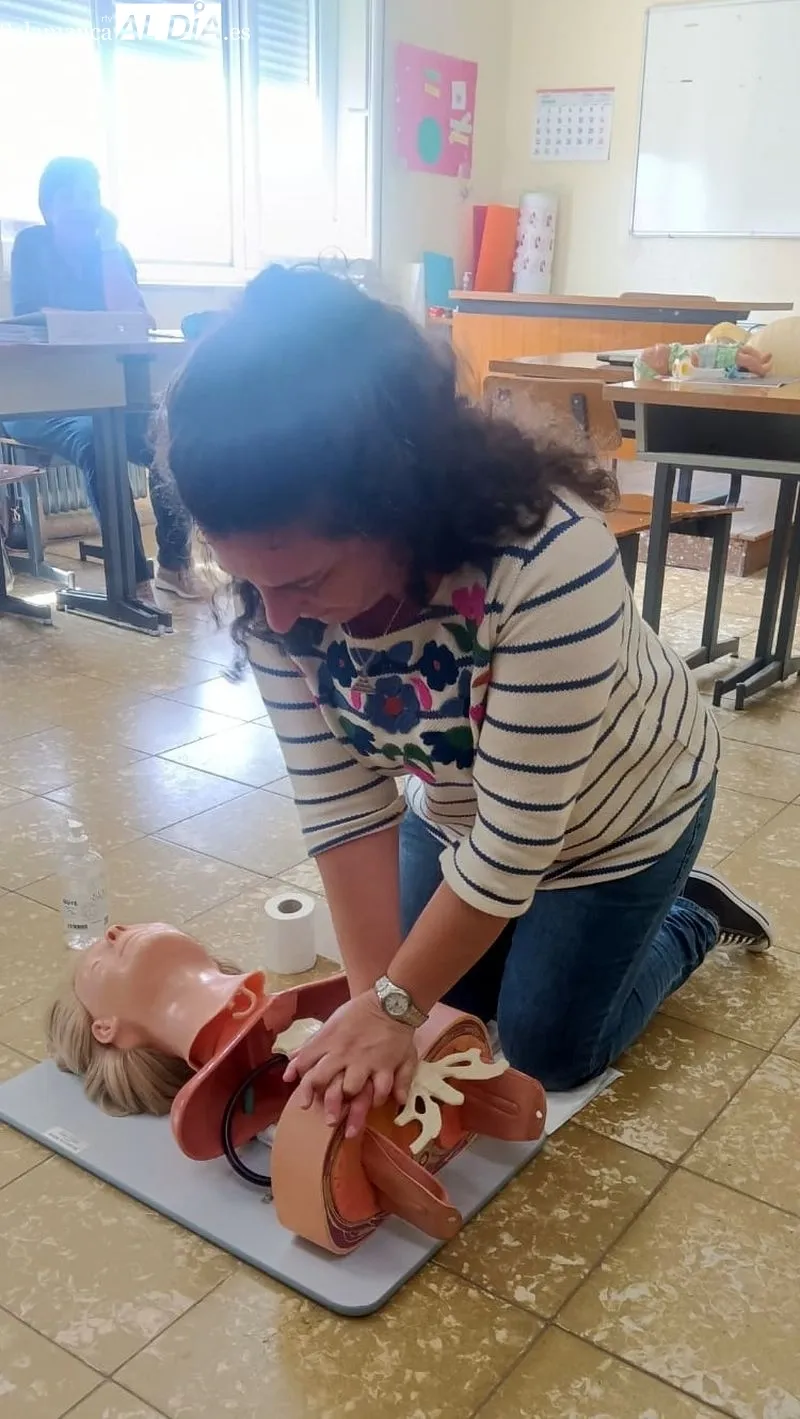 El alumnado del AFE sigue su formación en las aulas del centro cultural de Lumbrales