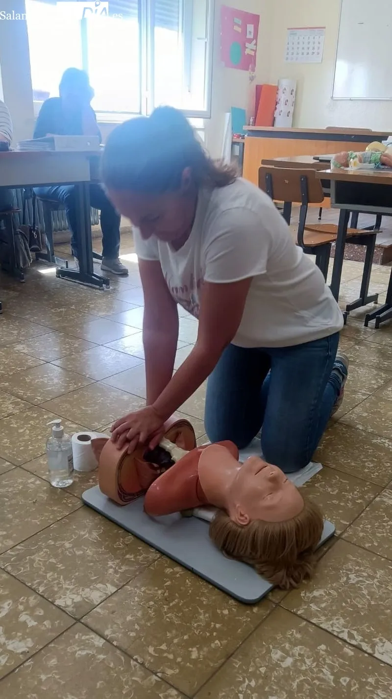 El alumnado del AFE sigue su formación en las aulas del centro cultural de Lumbrales