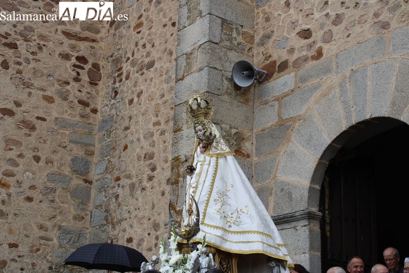 Foto 6 - Religión, fervor y fiesta reciben a la Virgen de Valdejimena