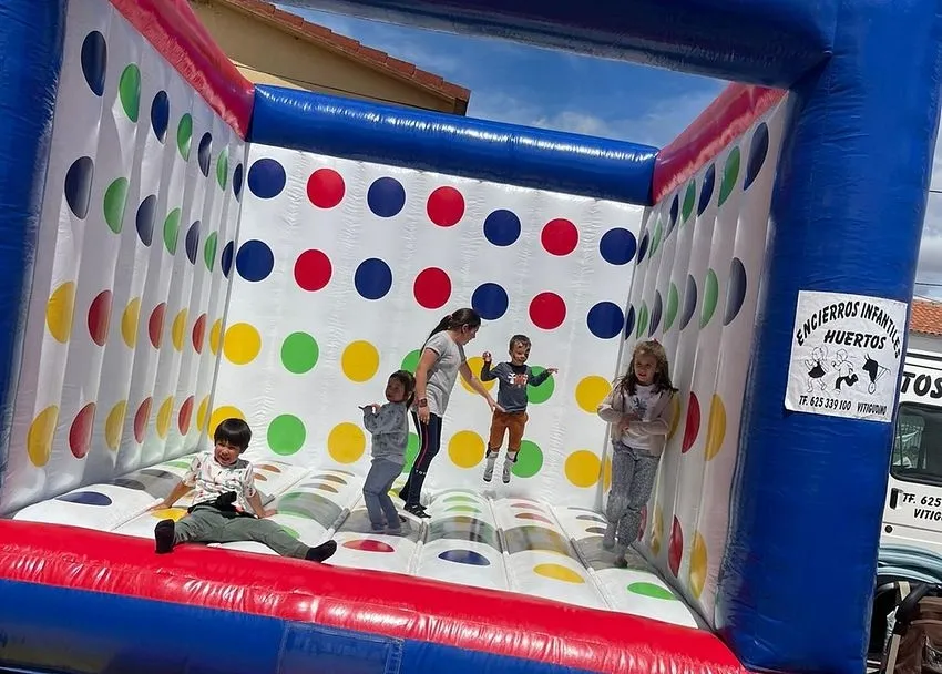 Foto 5 - Jornada dominical dedicada a los m&aacute;s peque&ntilde;os de las casas de Cabrillas en sus fiestas de San Isidro