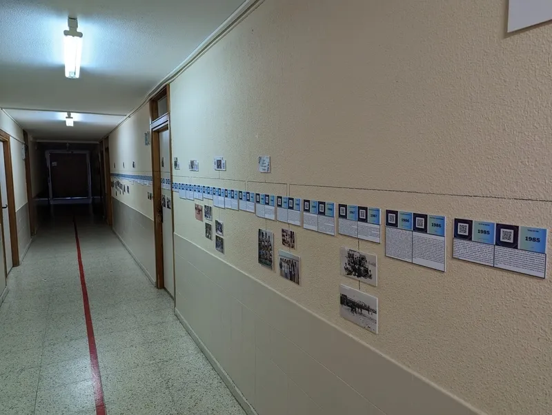 El IES Ramos del Manzano ha sido decorado para la ocasión 