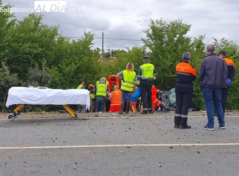 Efectos del grave accidente en Calvarrasa de Arriba