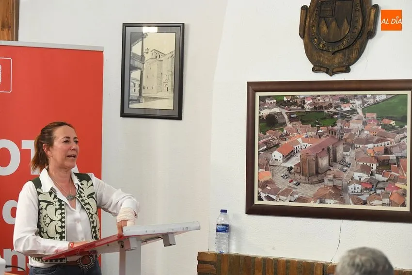 Foto 9 - El PSOE quiere devolver a Fuenteguinaldo la &ldquo;transparencia y rigurosidad&rdquo; en la gesti&oacute;n