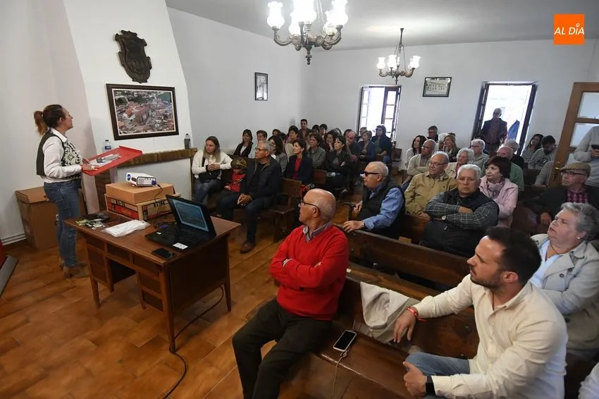 Foto 5 - El PSOE quiere devolver a Fuenteguinaldo la &ldquo;transparencia y rigurosidad&rdquo; en la gesti&oacute;n