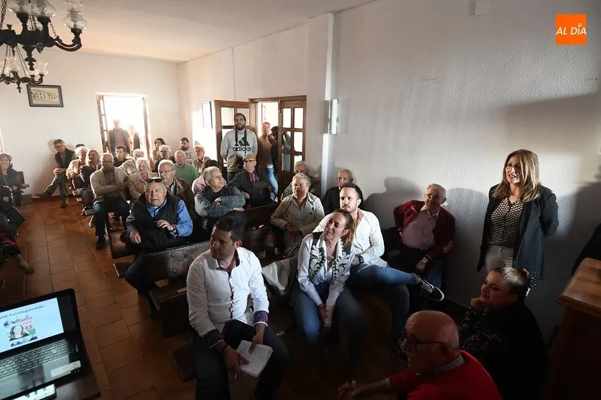 Foto 3 - El PSOE quiere devolver a Fuenteguinaldo la &ldquo;transparencia y rigurosidad&rdquo; en la gesti&oacute;n