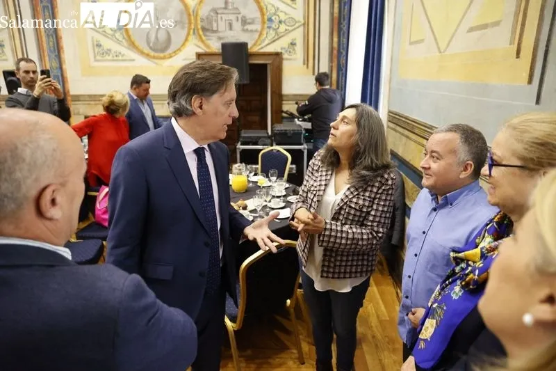 Encuentro de Carlos García Carbayo, candidato del PP a la Alcaldía de Salamanca, con empresarios y trabajadores de la ciudad. Foto de David Sañudo