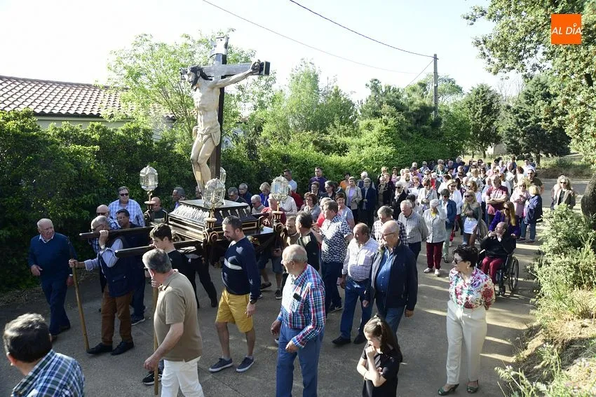 Foto 11 - El Bod&oacute;n arranca sus fiestas con la tradicional bajada del Cristo desde la Ermita