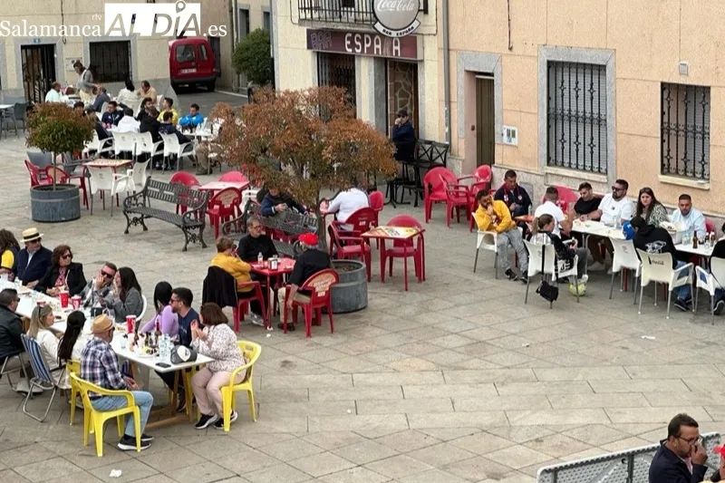 Cantalpino ha celebrado una gran paellada popular para festejar a San Isidro