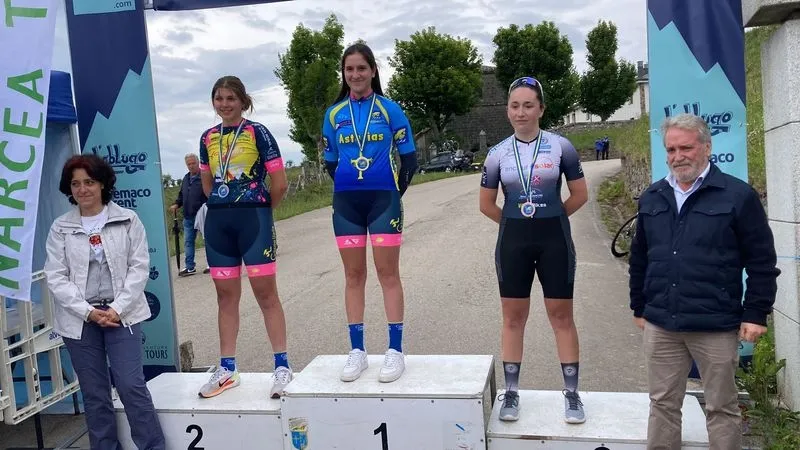 Ciclistas del Enchufe Solar