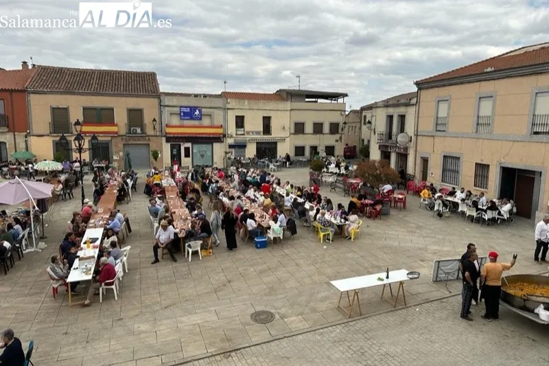 Cantalpino ha celebrado una gran paellada popular para festejar a San Isidro