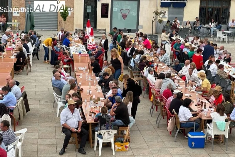 Cantalpino ha celebrado una gran paellada popular para festejar a San Isidro