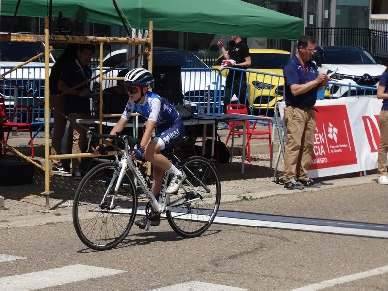 Deportistas de la Escuela Mirat – Salamanca es Ciclismo
