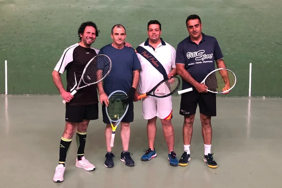 Foto 3 - Pablo Sevillano y Jos&eacute; Mar&iacute;a Morales se adjudican el Trofeo Diputaci&oacute;n de Frontenis