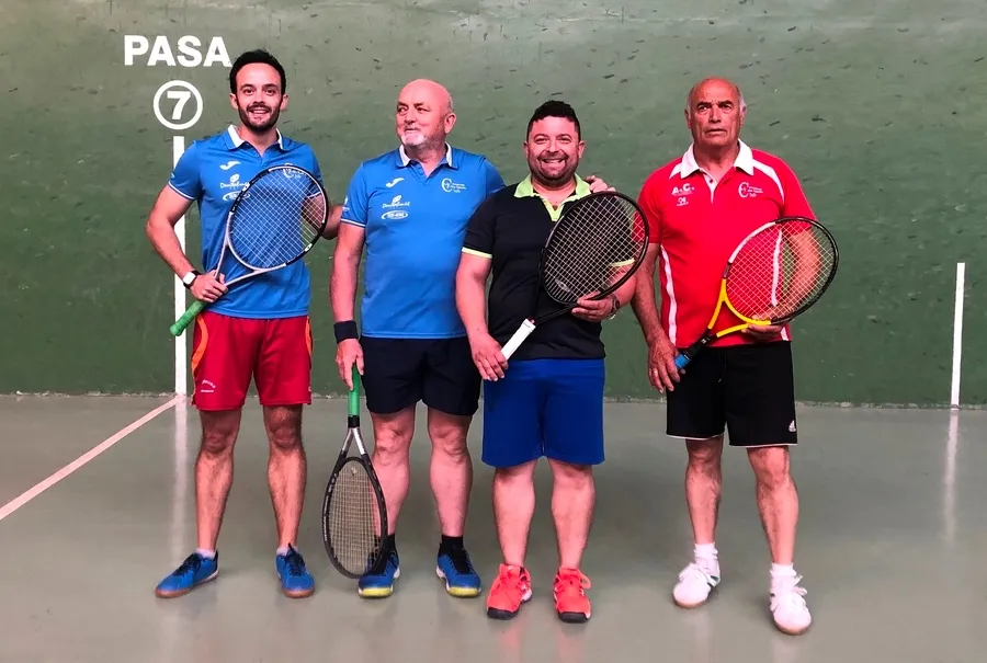 Foto 2 - Pablo Sevillano y Jos&eacute; Mar&iacute;a Morales se adjudican el Trofeo Diputaci&oacute;n de Frontenis