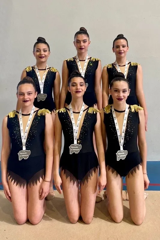 Las integrantes de la Escuela municipal de Gimnasia Rítmica han conseguido numerosas medallas en Guijuelo 